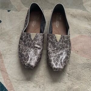 Toms Women's Shimmering Brown Loafers